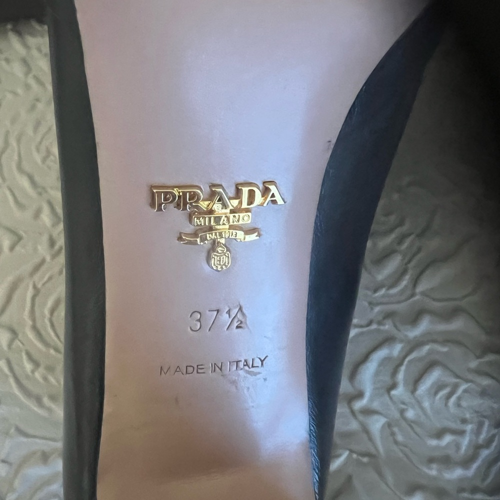 ✅Prada Black Leather Draped Ankle Booties. European size 37.5 =7.5 US size) - Picture 15 of 15
